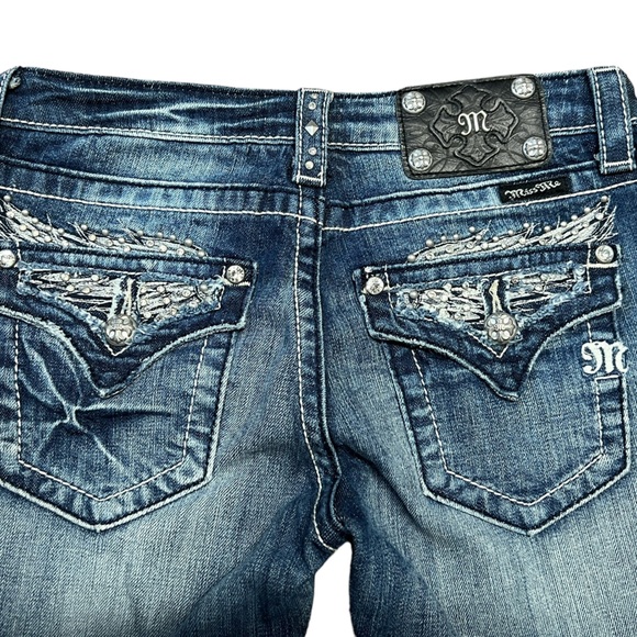 Miss Me - Womens EasyFlo Embroidered Rhinestone Jeans Sz 28W - Picture 9 of 9